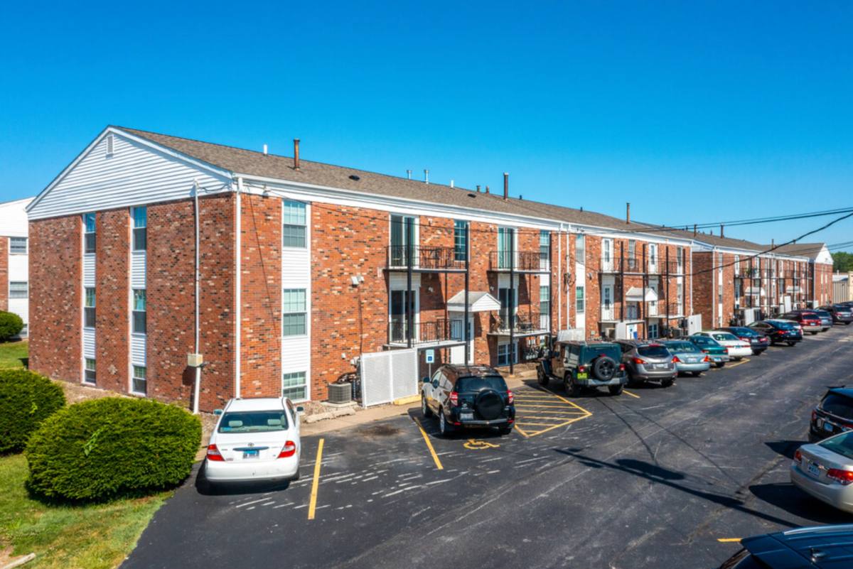 Apartment for rent at 1111 Avenue of The Cities, East Moline, IL 61244