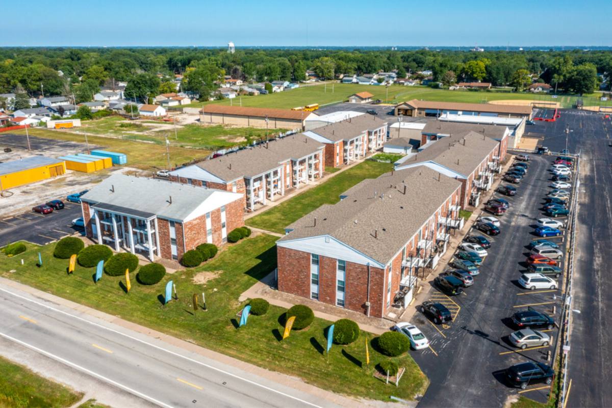 Apartment for rent at 1111 Avenue of The Cities, East Moline, IL 61244