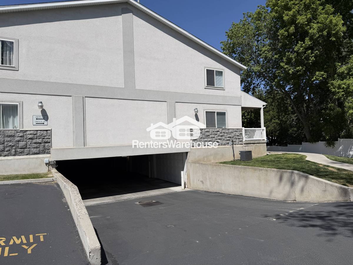 Apartment for rent at 4072 S 300 E #12, Salt Lake City, UT 84107