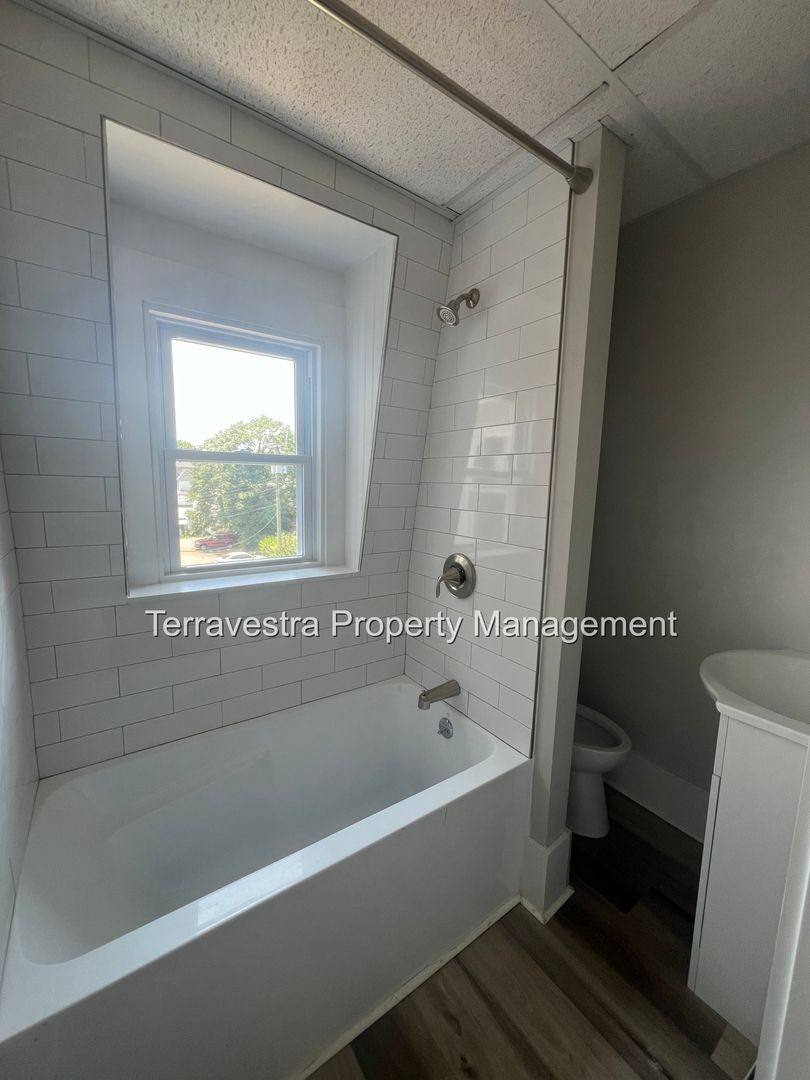 Apartment for rent at 118 N 2nd St, Millville, NJ 08332
