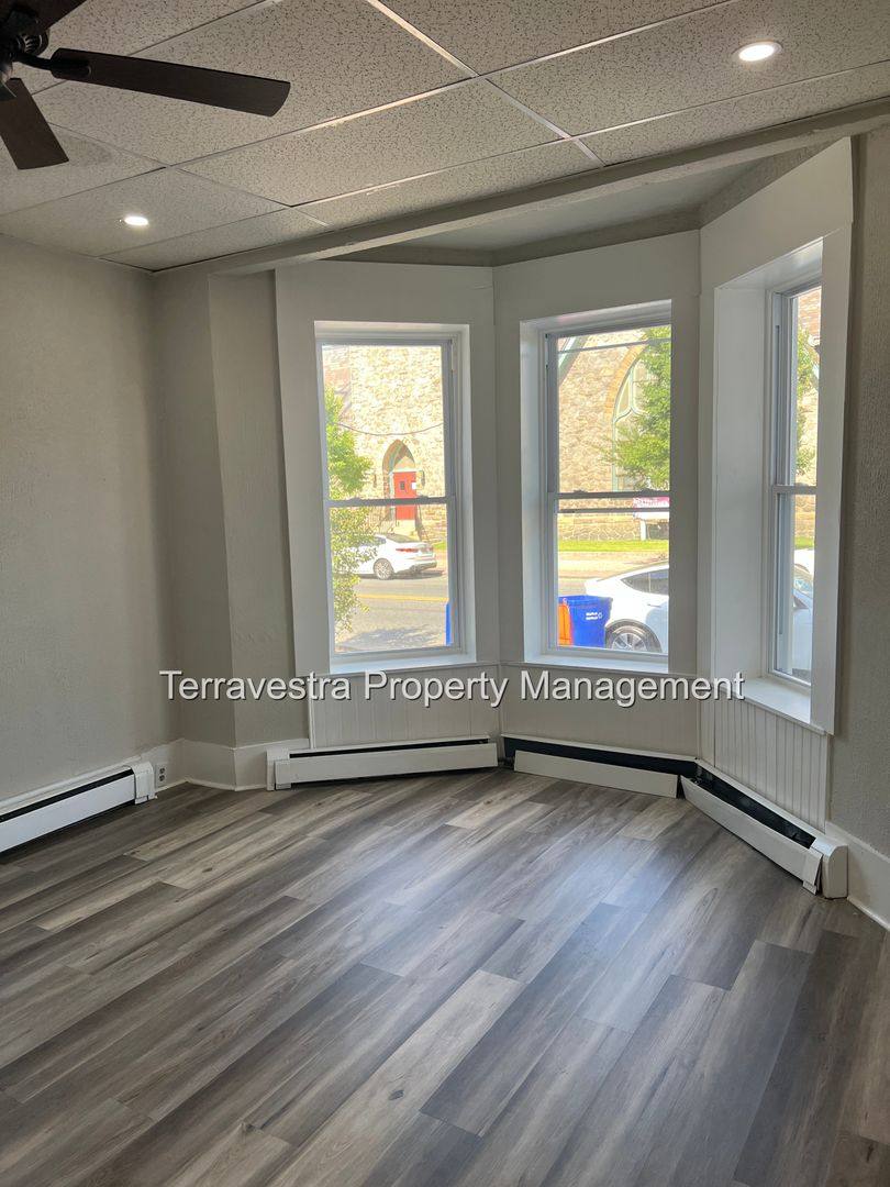 Apartment for rent at 118 N 2nd St, Millville, NJ 08332