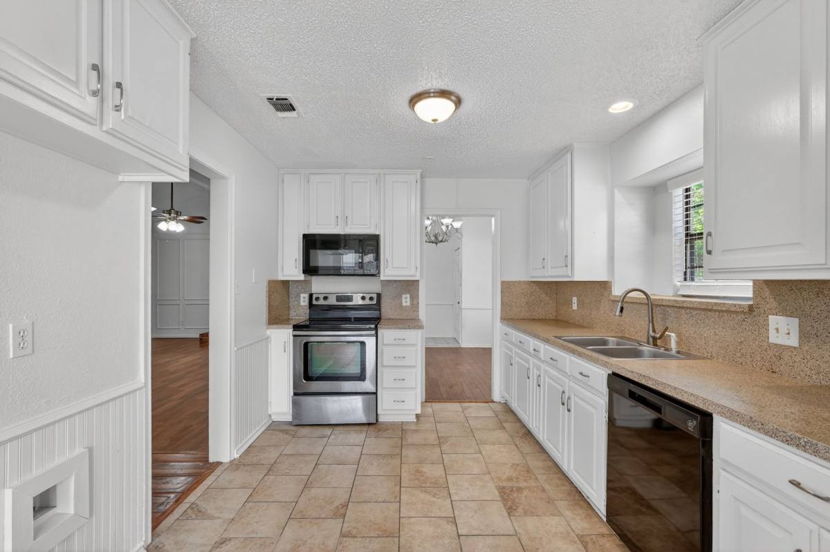 House for rent at 2403 Ridgevalley, McKinney, TX 75071
