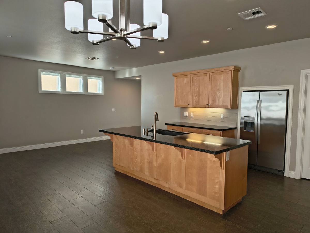 Apartment for rent at 1377 Browning St, Redding, CA 96003