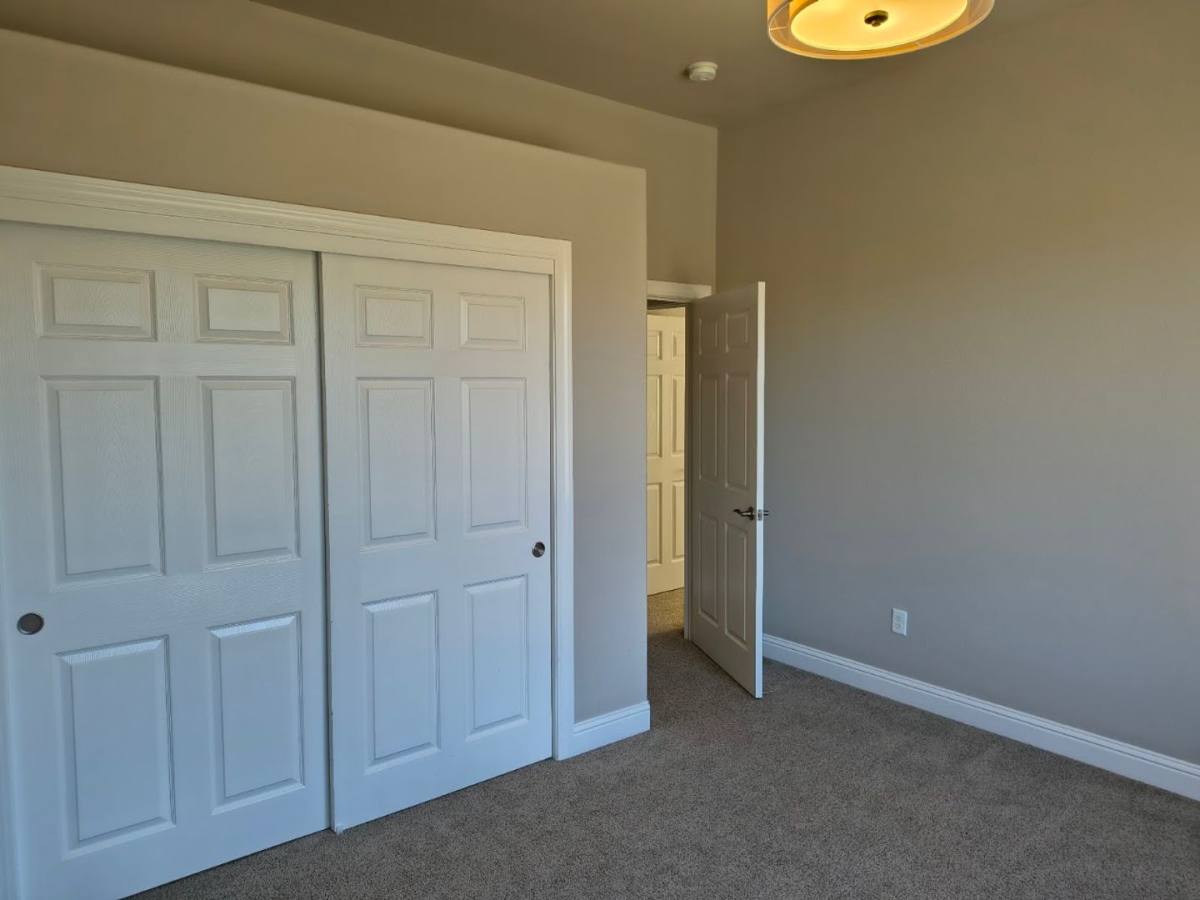 Apartment for rent at 1377 Browning St, Redding, CA 96003