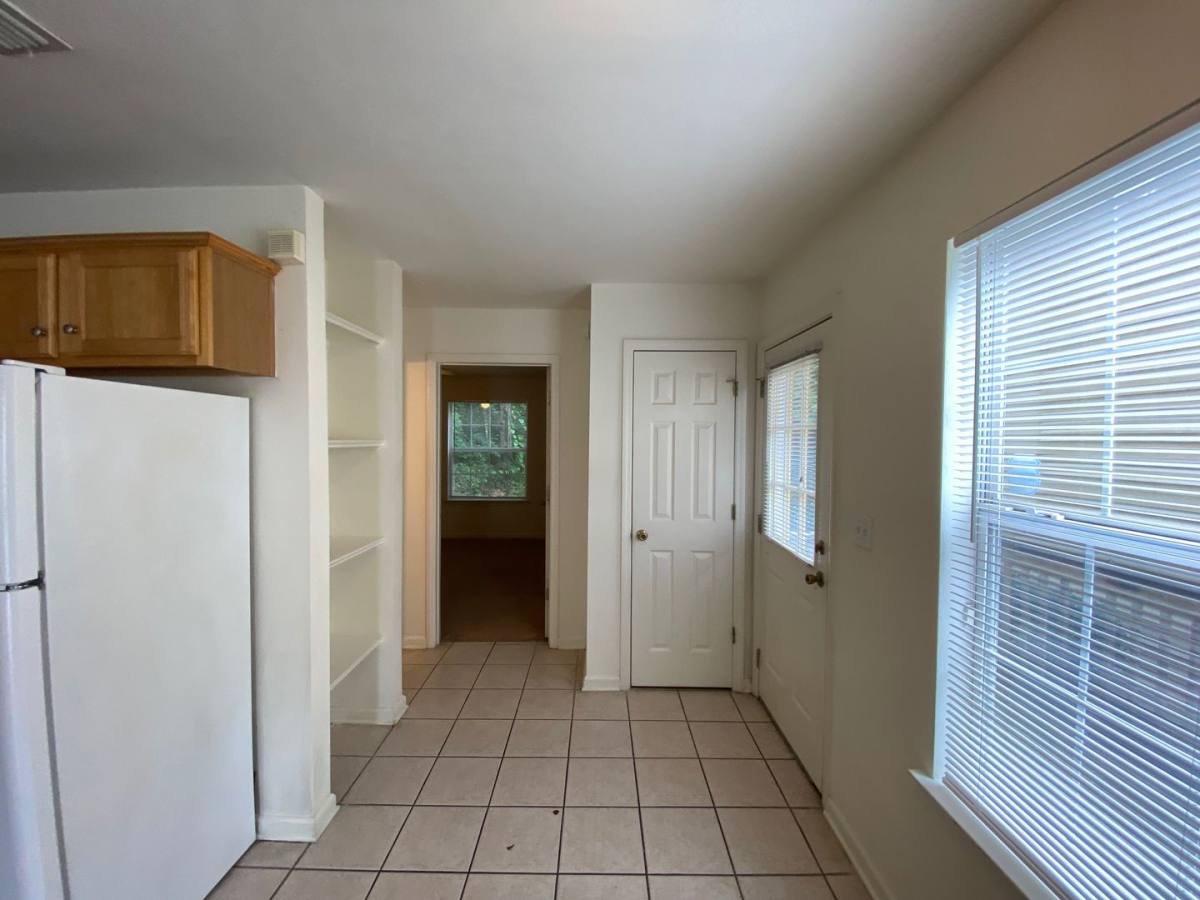 Apartment for rent at 1081 Solana Ave, Tallahassee, FL 32304