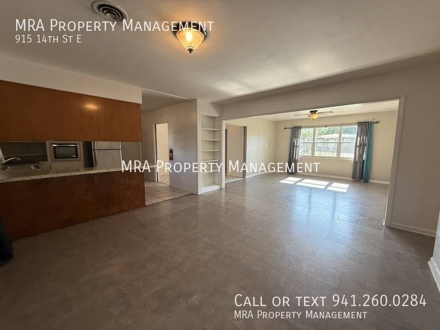 House for rent at 915 14th St E, Bradenton, FL 34208
