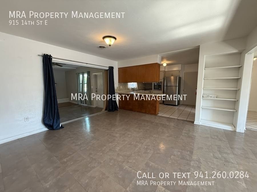 House for rent at 915 14th St E, Bradenton, FL 34208