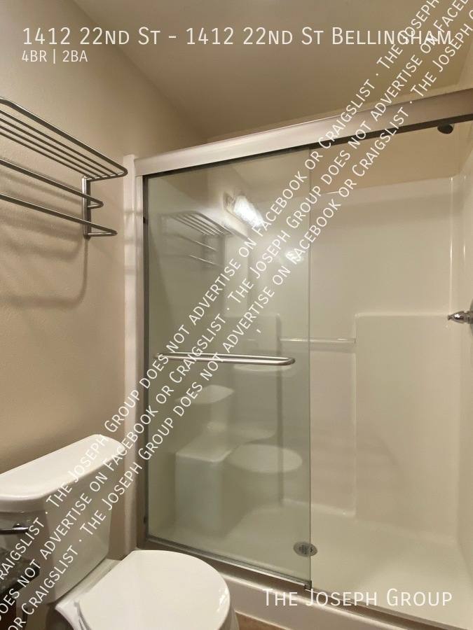 Apartment for rent at 1412 22nd St, Bellingham, WA 98225