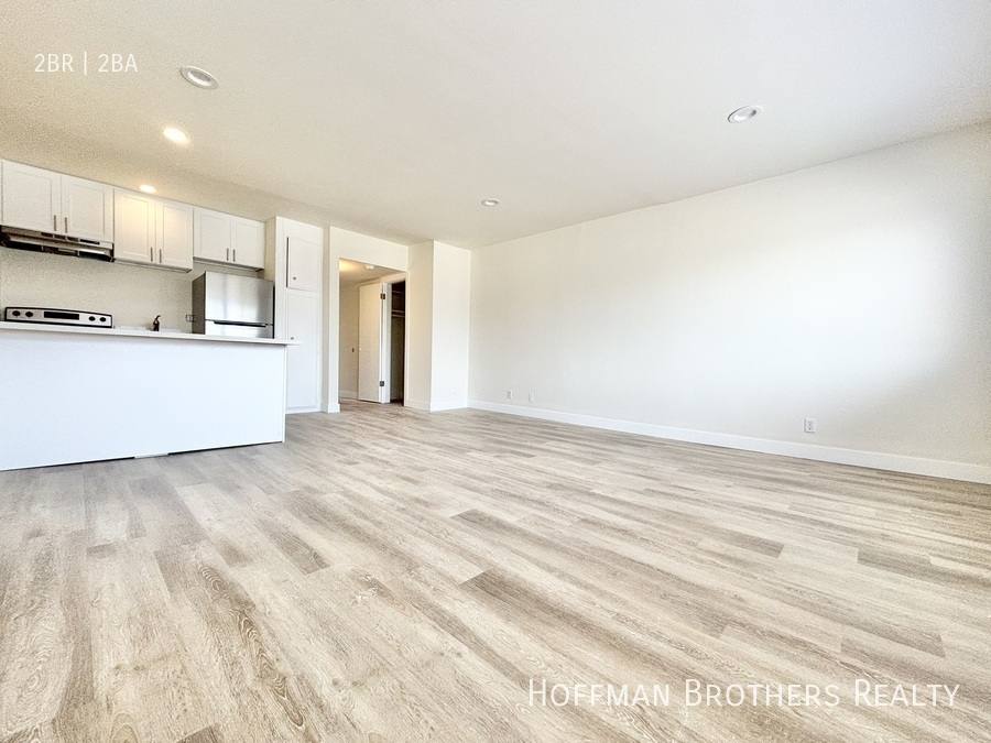 Apartment for rent at 1786 N Sycamore Ave #111, Los Angeles, CA 90028