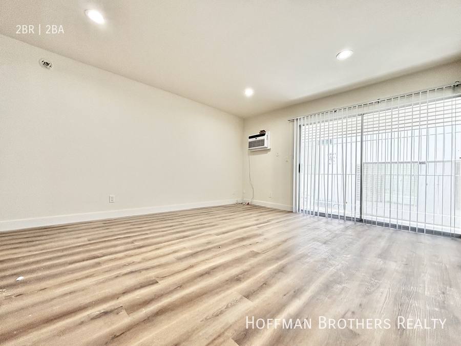 Apartment for rent at 1786 N Sycamore Ave #111, Los Angeles, CA 90028