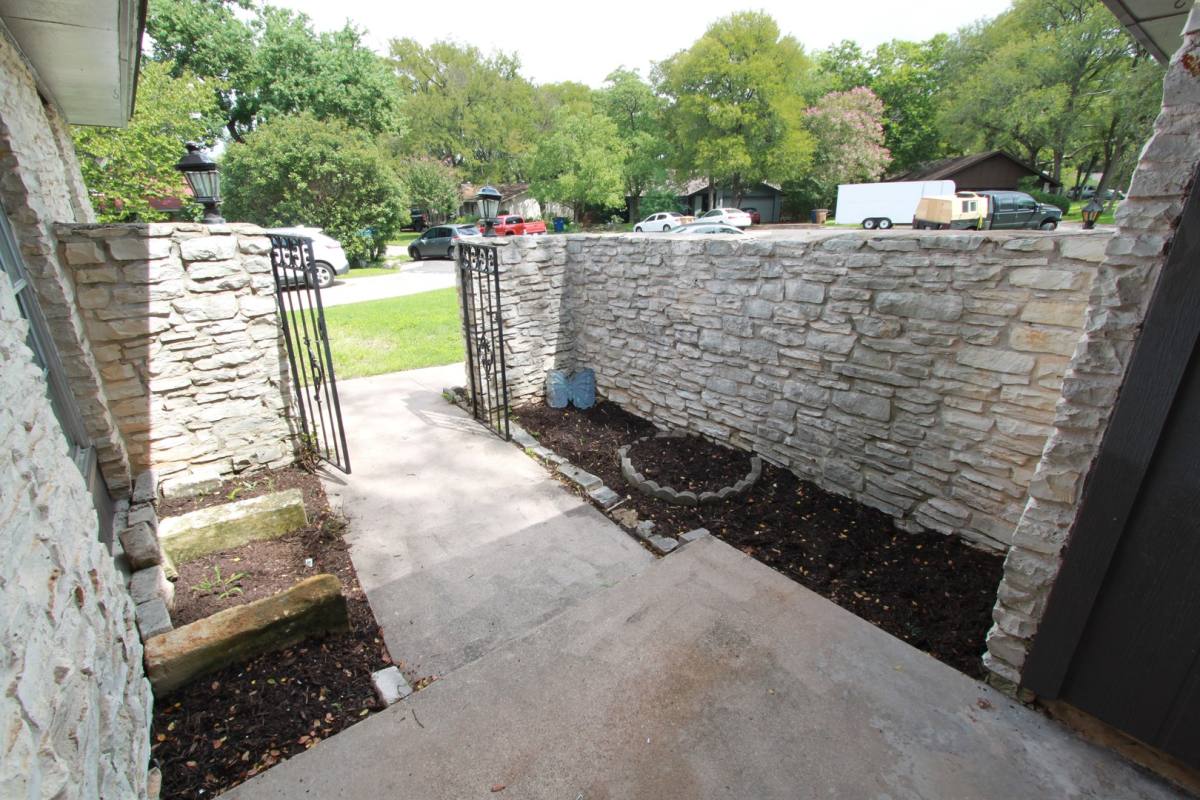House for rent at 6606 Betty Cook Dr, Austin, TX 78723