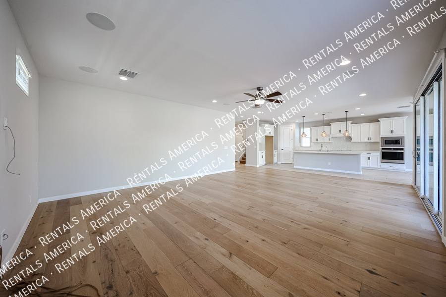 House for rent at 1726 W Jeanine Dr, Tempe, AZ 85284