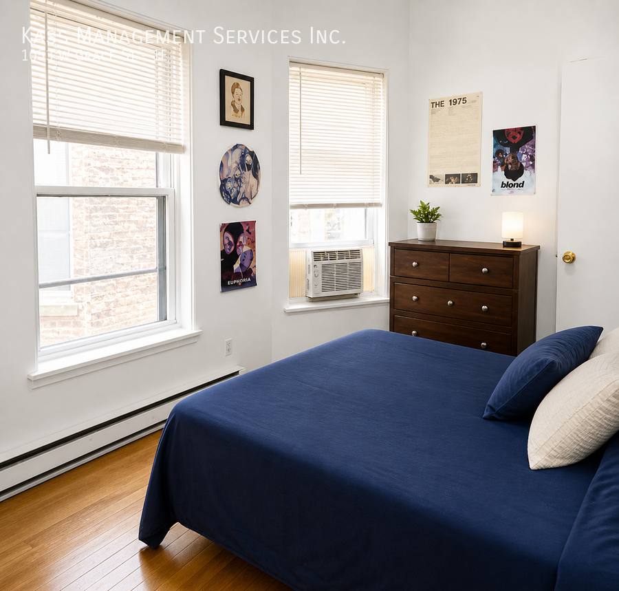 Apartment for rent at 1053 W Grace St #1E, Chicago, IL 60613