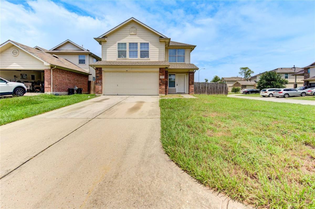 House for rent at 21802 Westfield Ridge Dr, Houston, TX 77073