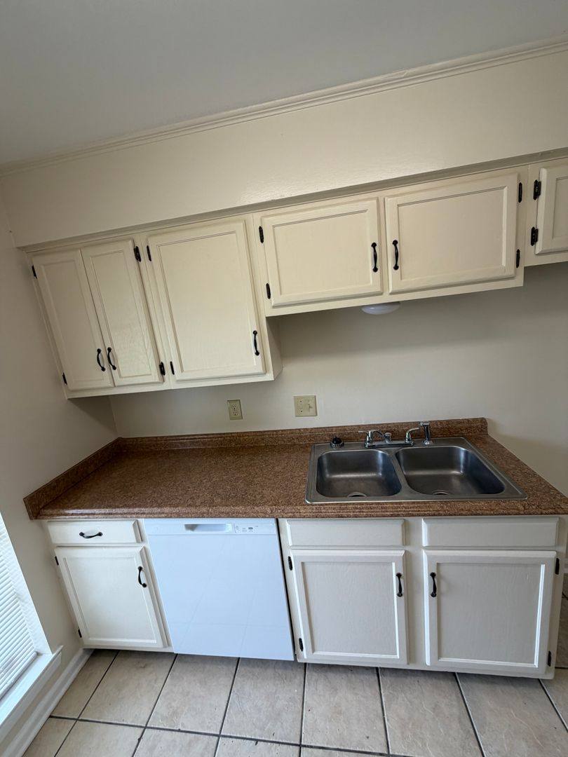 Apartment for rent at 8154 Jefferson Park, Baton Rouge, LA 70817