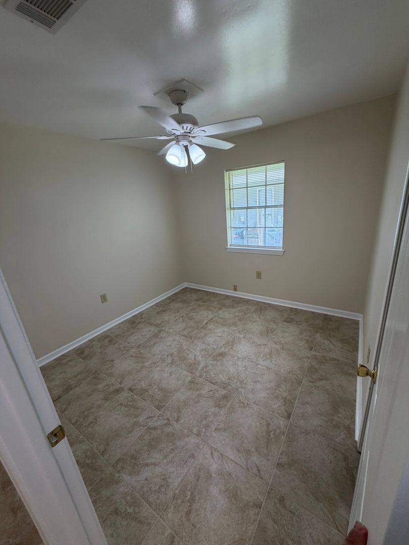 Apartment for rent at 8154 Jefferson Park, Baton Rouge, LA 70817