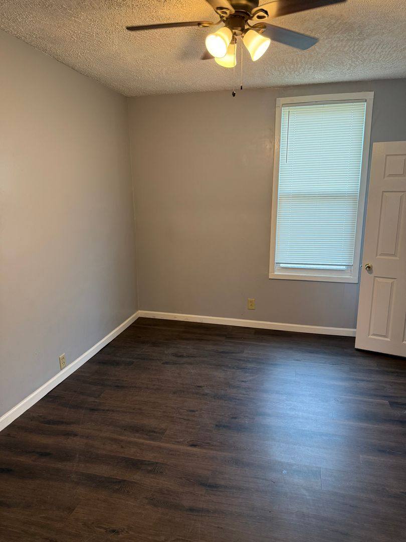 Apartment for rent at 215 Courtland Ave - 1st Floor, Saint Louis, MO 63125