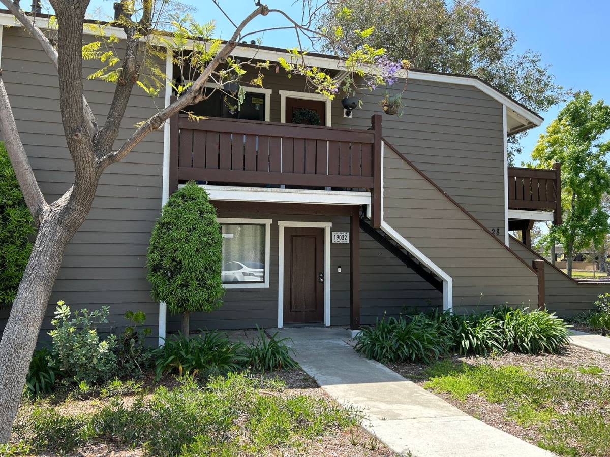 Apartment for rent at 19032 Alamo Lane, Yorba Linda, CA 92886