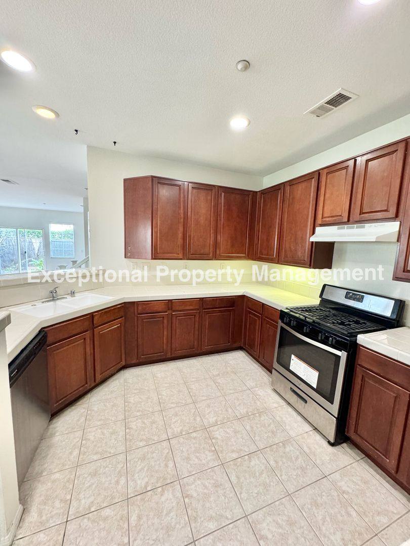 House for rent at 7353 Ellena W, Rancho Cucamonga, CA 91730