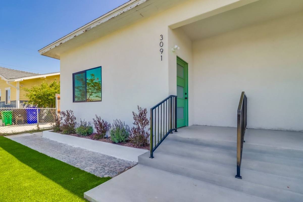 Apartment for rent at 3083-3087 39th St, San Diego, CA 92105
