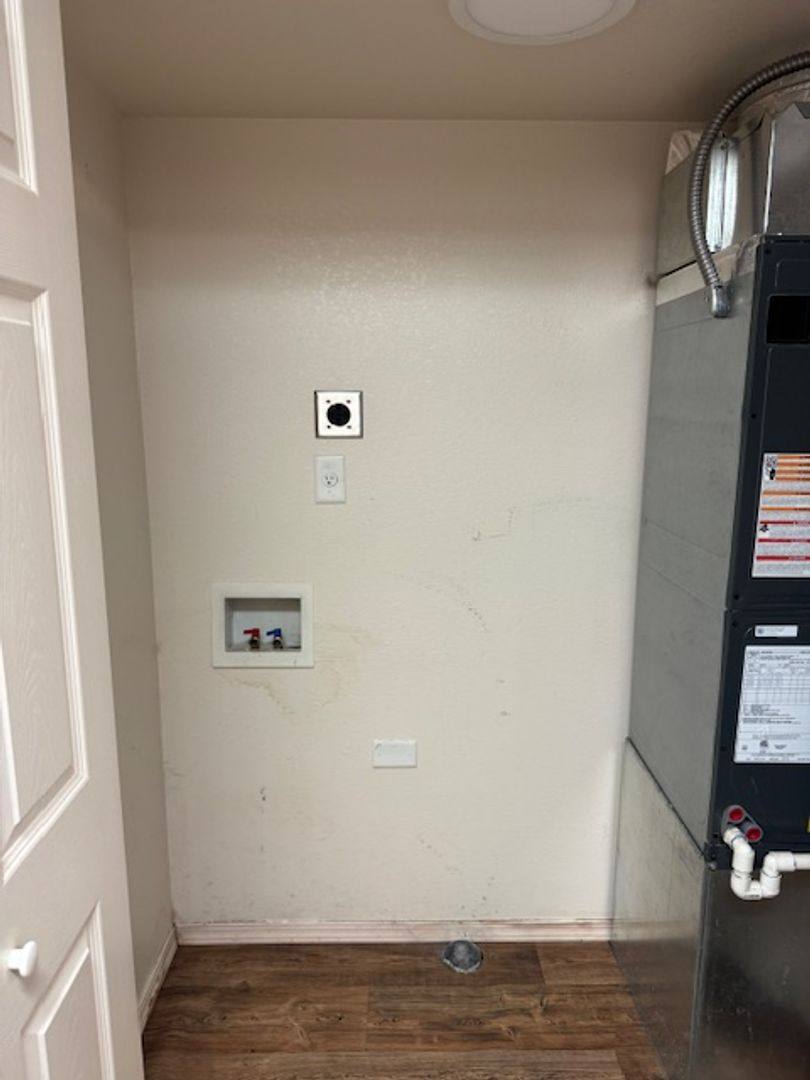 Townhouse for rent at 600 W First St #9, Phoenix, OR 97535