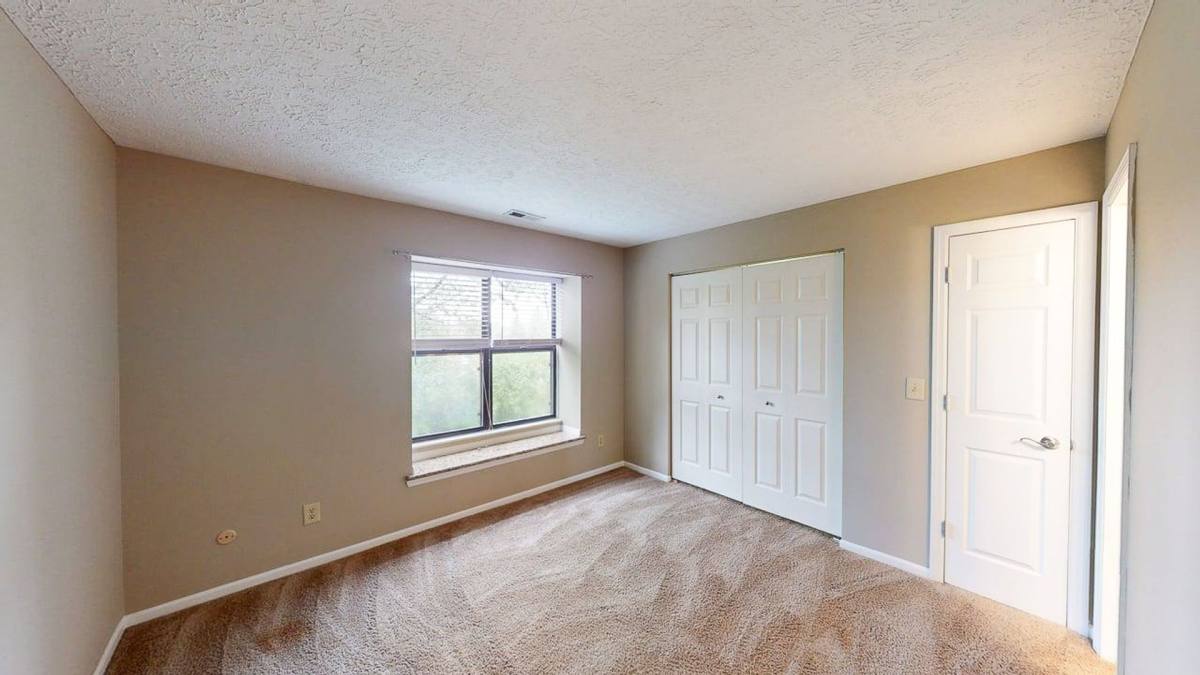 Apartment for rent at 5321 Stonemeadow Ave, Columbus, OH 43220