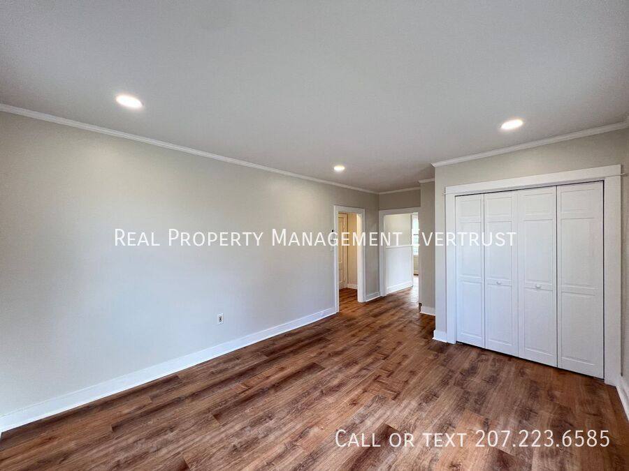 Apartment for rent at 249 Lincoln St #B, Saco, ME 04072
