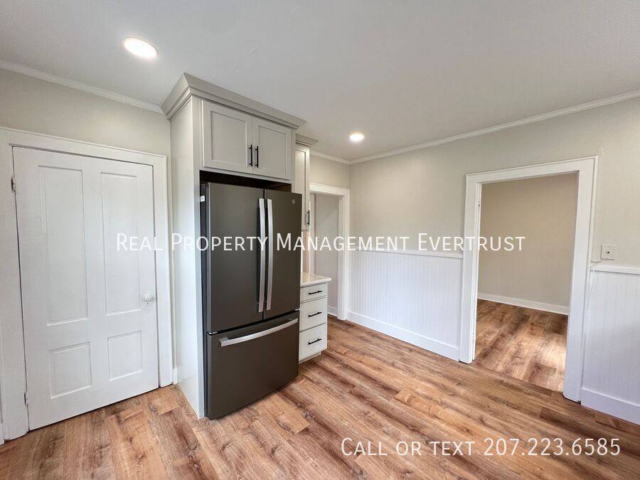 Apartment for rent at 249 Lincoln St #B, Saco, ME 04072