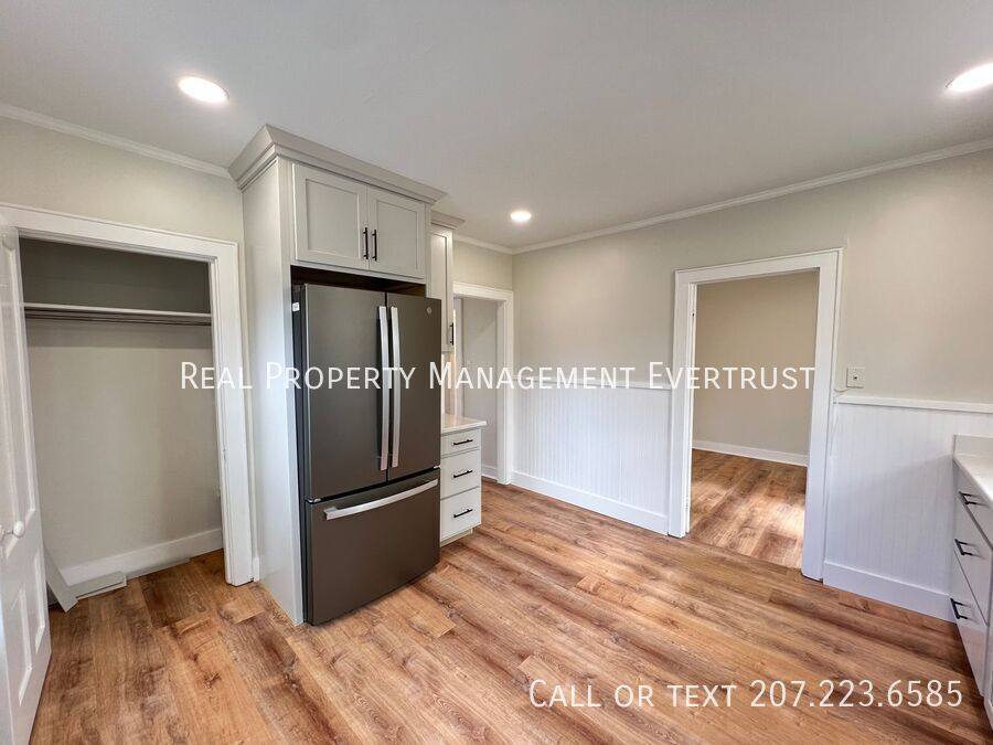 Apartment for rent at 249 Lincoln St #B, Saco, ME 04072