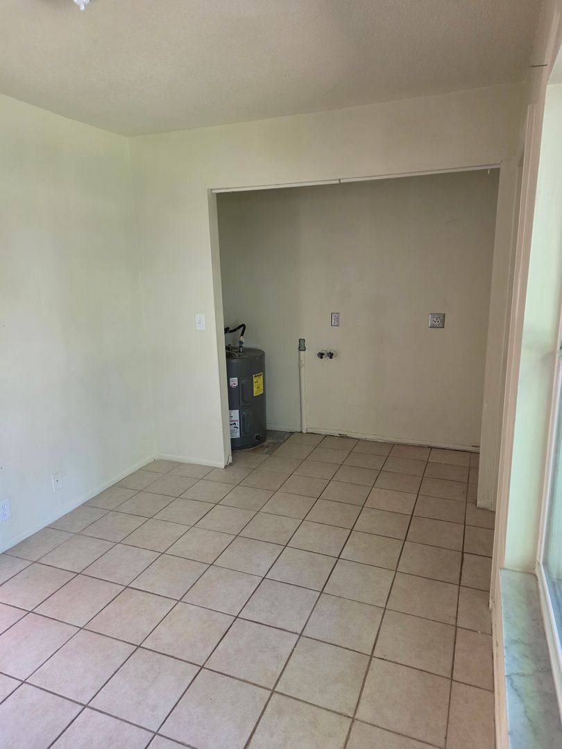 House for rent at 3808 11th St E, Bradenton, FL 34203