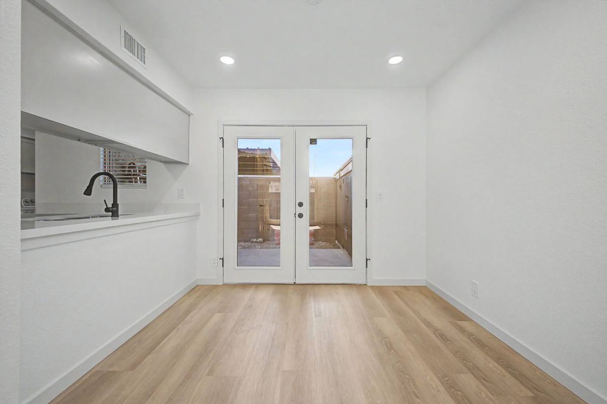 Townhouse for rent at 1812 W Village Way, Tempe, AZ 85282