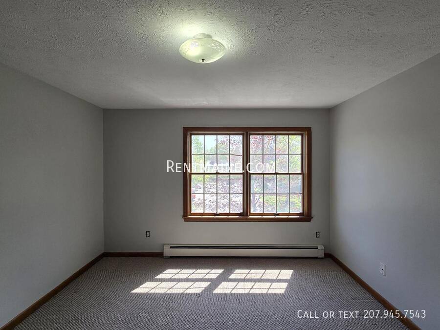 Apartment for rent at 7 Hartley St #4, Lewiston, ME 04240