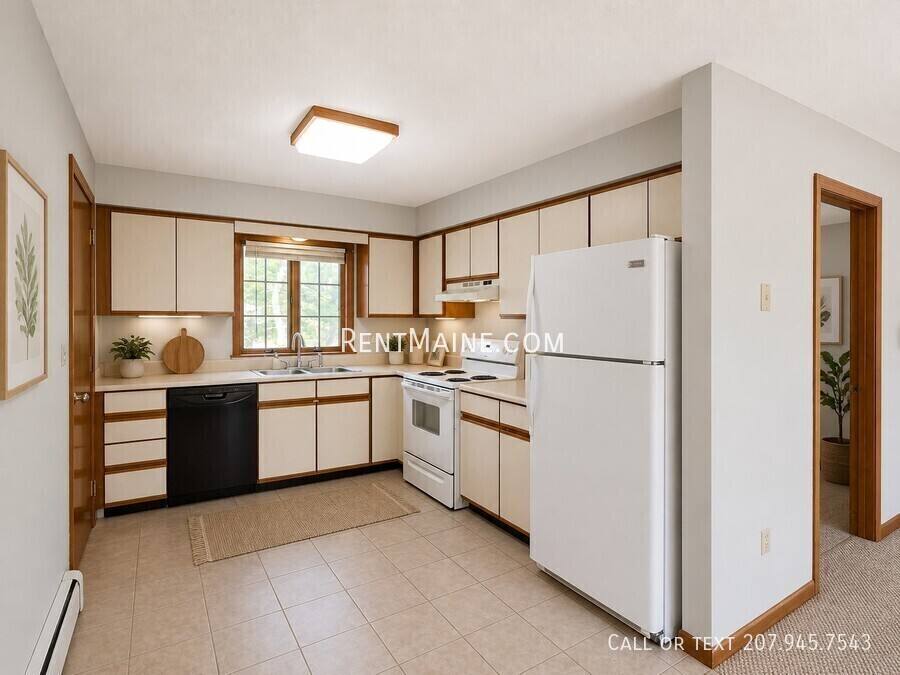 Apartment for rent at 7 Hartley St #4, Lewiston, ME 04240