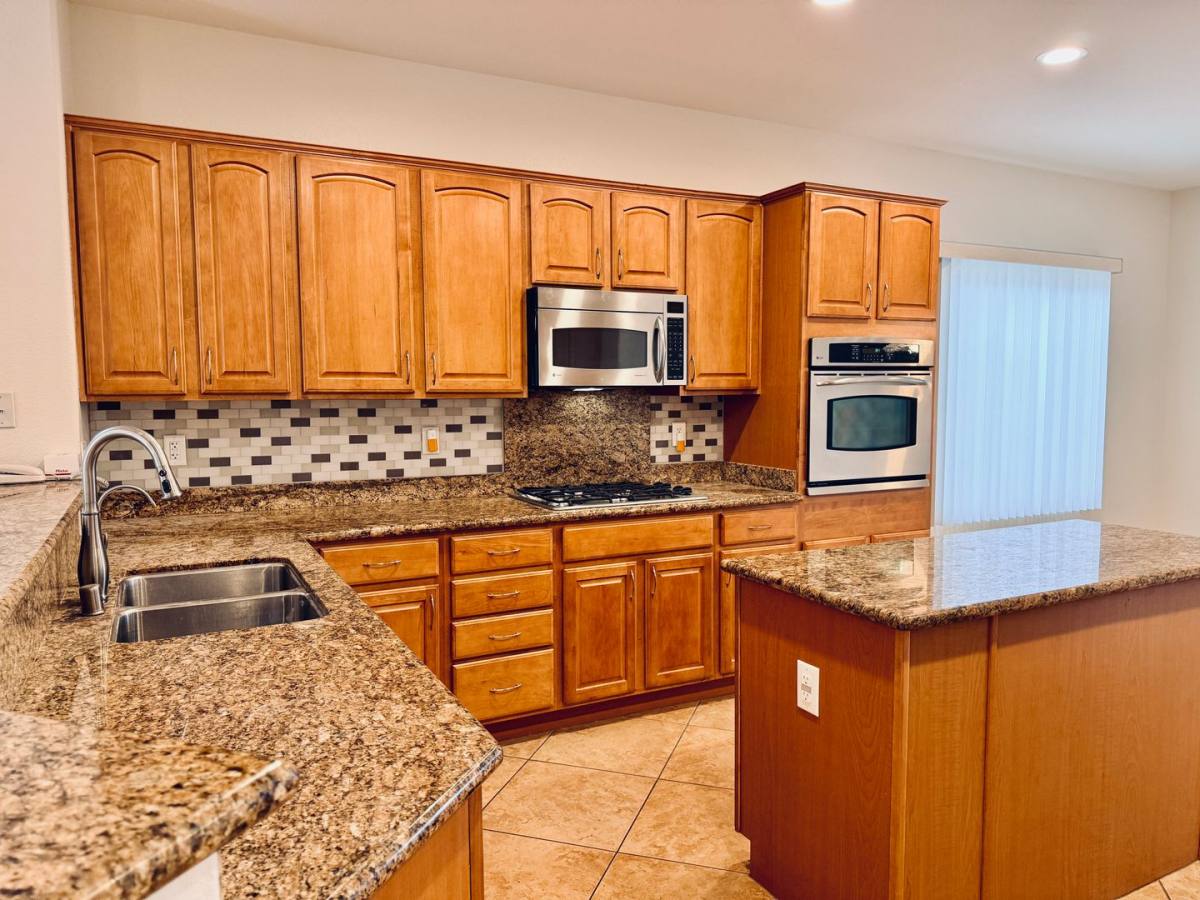 House for rent at 2119 Gunnison Place, Henderson, NV 89044
