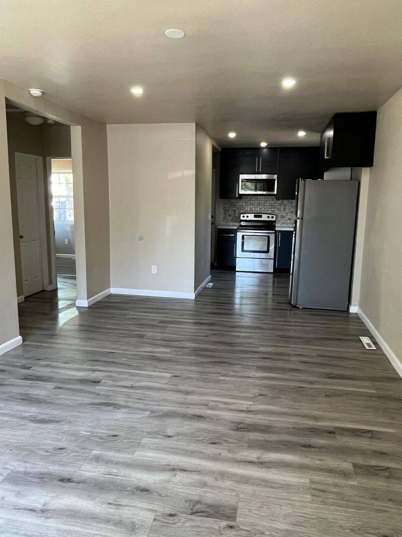 Townhouse for rent at 1910 Oswego St, Aurora, CO 80010