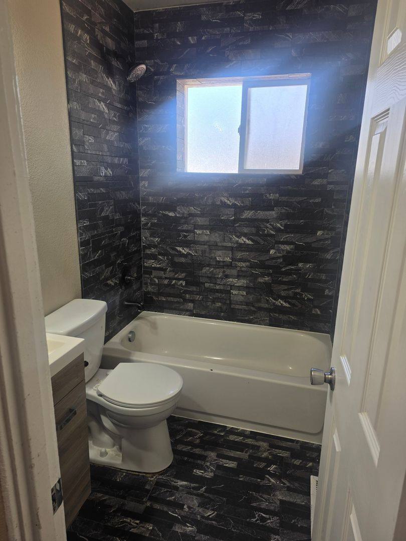 Townhouse for rent at 1910 Oswego St, Aurora, CO 80010