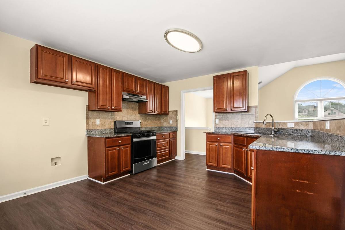 House for rent at 7187 Williams Rd, Flowery Branch, GA 30542