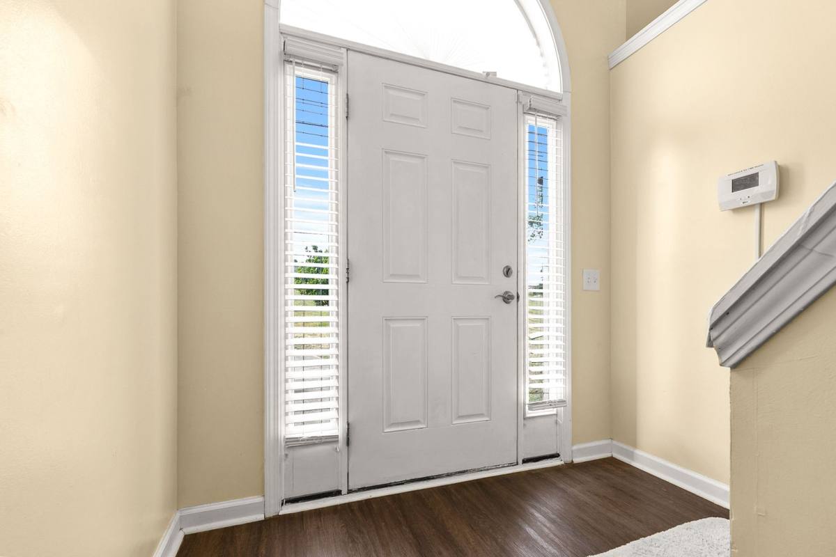 House for rent at 7187 Williams Rd, Flowery Branch, GA 30542