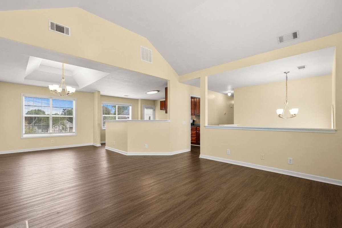 House for rent at 7187 Williams Rd, Flowery Branch, GA 30542