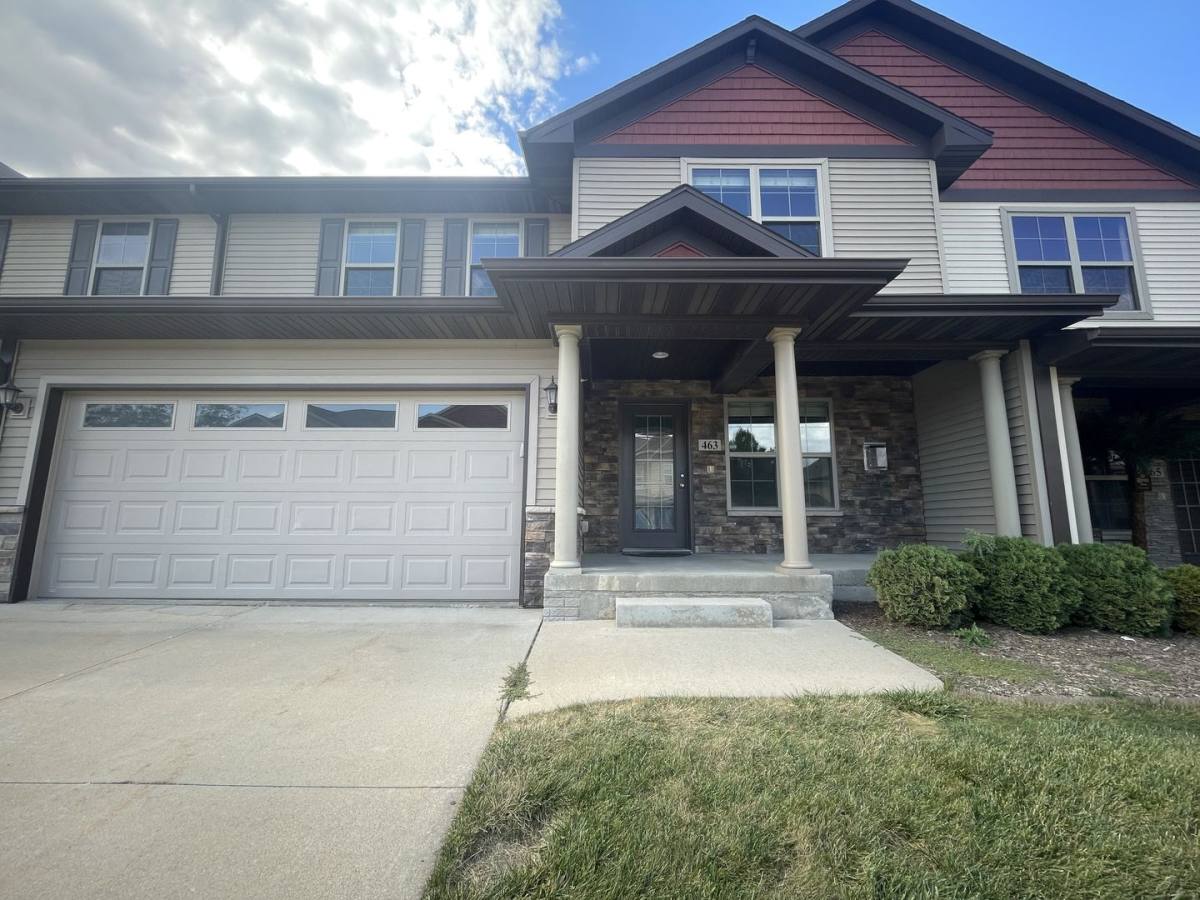 Townhouse for rent at 463 Cambria Dr, North Liberty, IA 52317