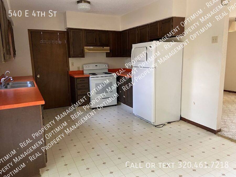 House for rent at 540 E 4th St, Morris, MN 56267
