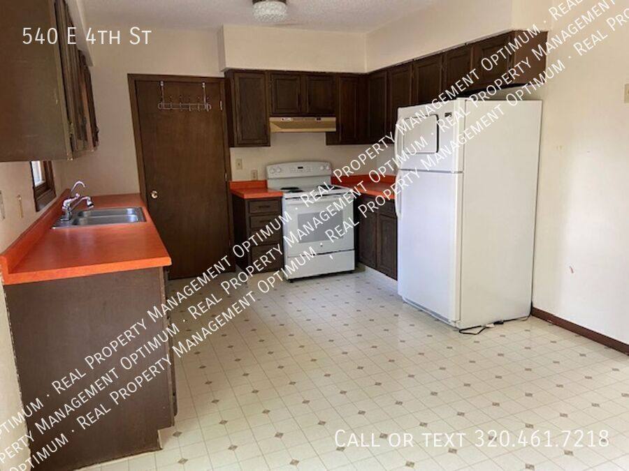 House for rent at 540 E 4th St, Morris, MN 56267