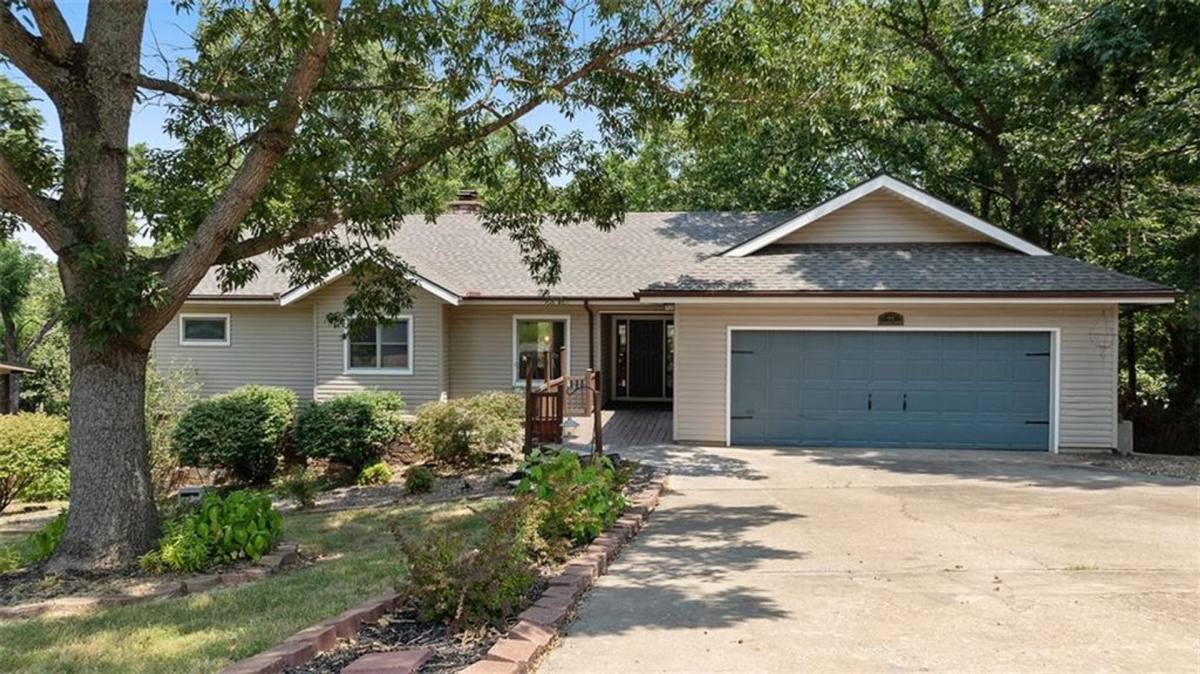 House for rent at 44 Sandwick Dr, Bella Vista, AR 72715