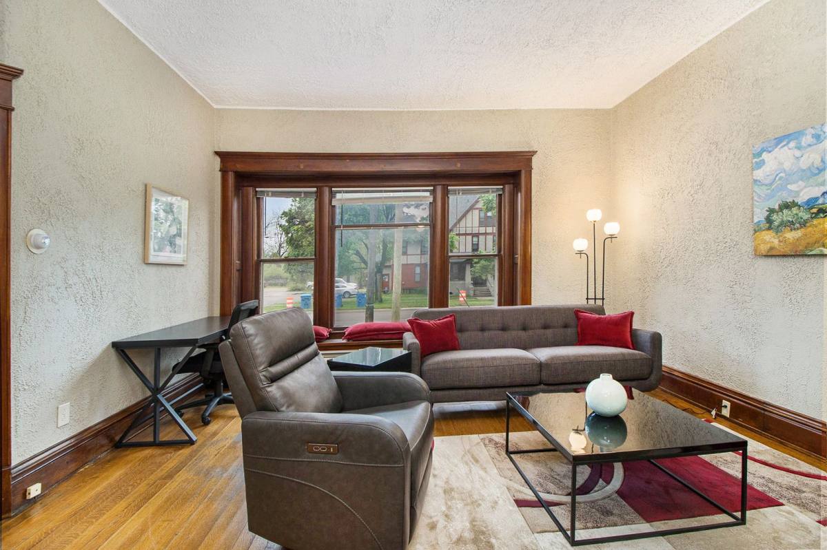 Apartment for rent at 323 Woodward Ave, Kalamazoo, MI 49007