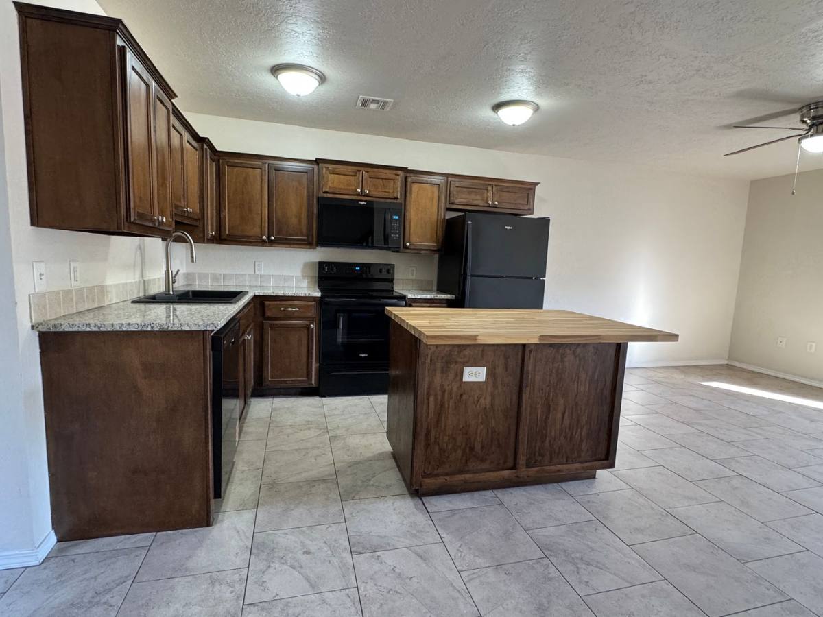 House for rent at 1301 SW Washington #2, Lawton, OK 73501