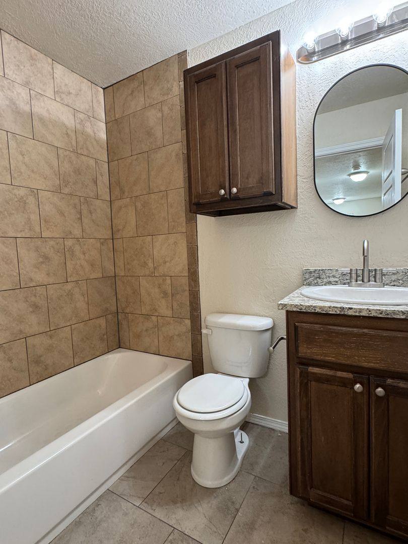 House for rent at 1301 SW Washington #2, Lawton, OK 73501