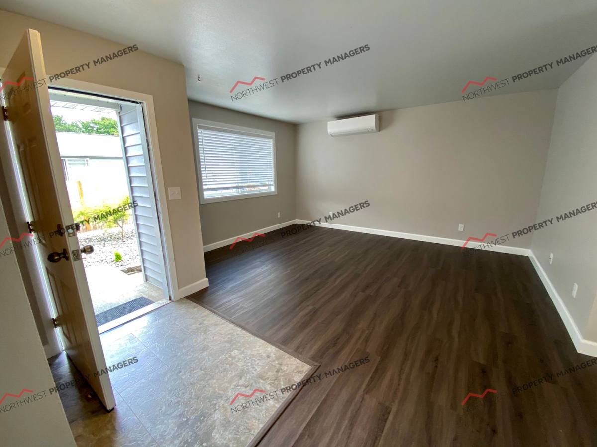 Apartment for rent at 405 NW Arden Ave, Winlock, WA 98596