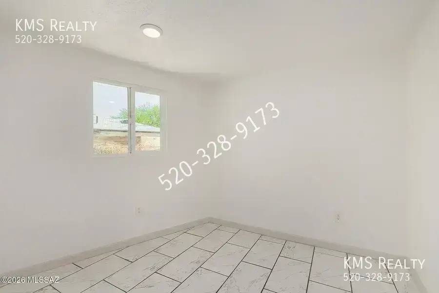 Townhouse for rent at 2429 E Cameron Vista, Tucson, AZ 85713