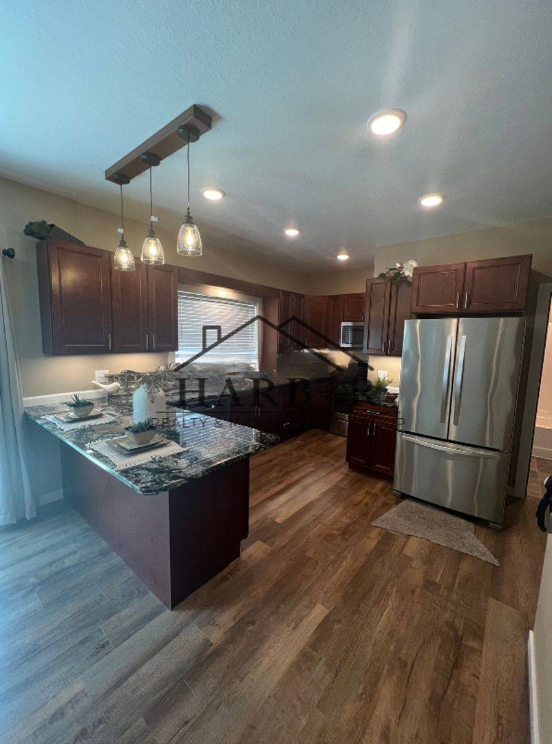 Apartment for rent at 807 1st Dr NW #A, Austin, MN 55912
