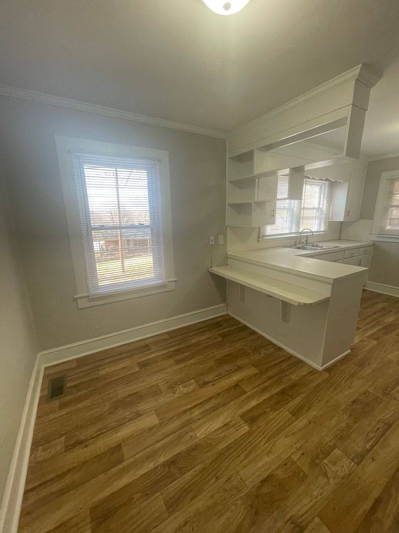 House for rent at 1620 2nd St SW, Hickory, NC 28602